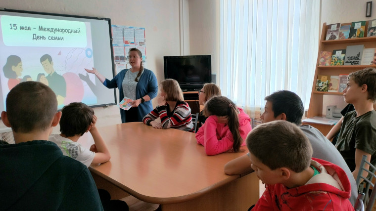 Творческий отчет с кружков "Основы информационной культуры" и "Родная сторонка".